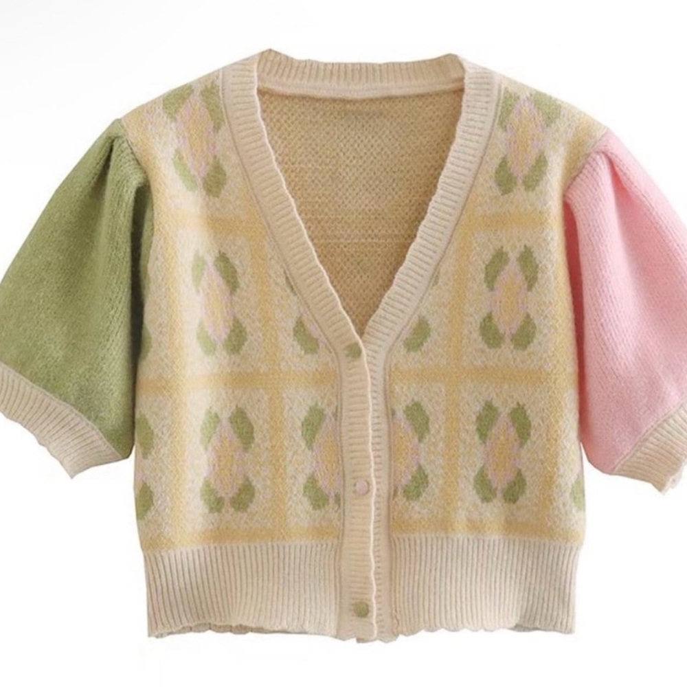 Colorful Patterned Women's Sweater - Picture 7 of 9